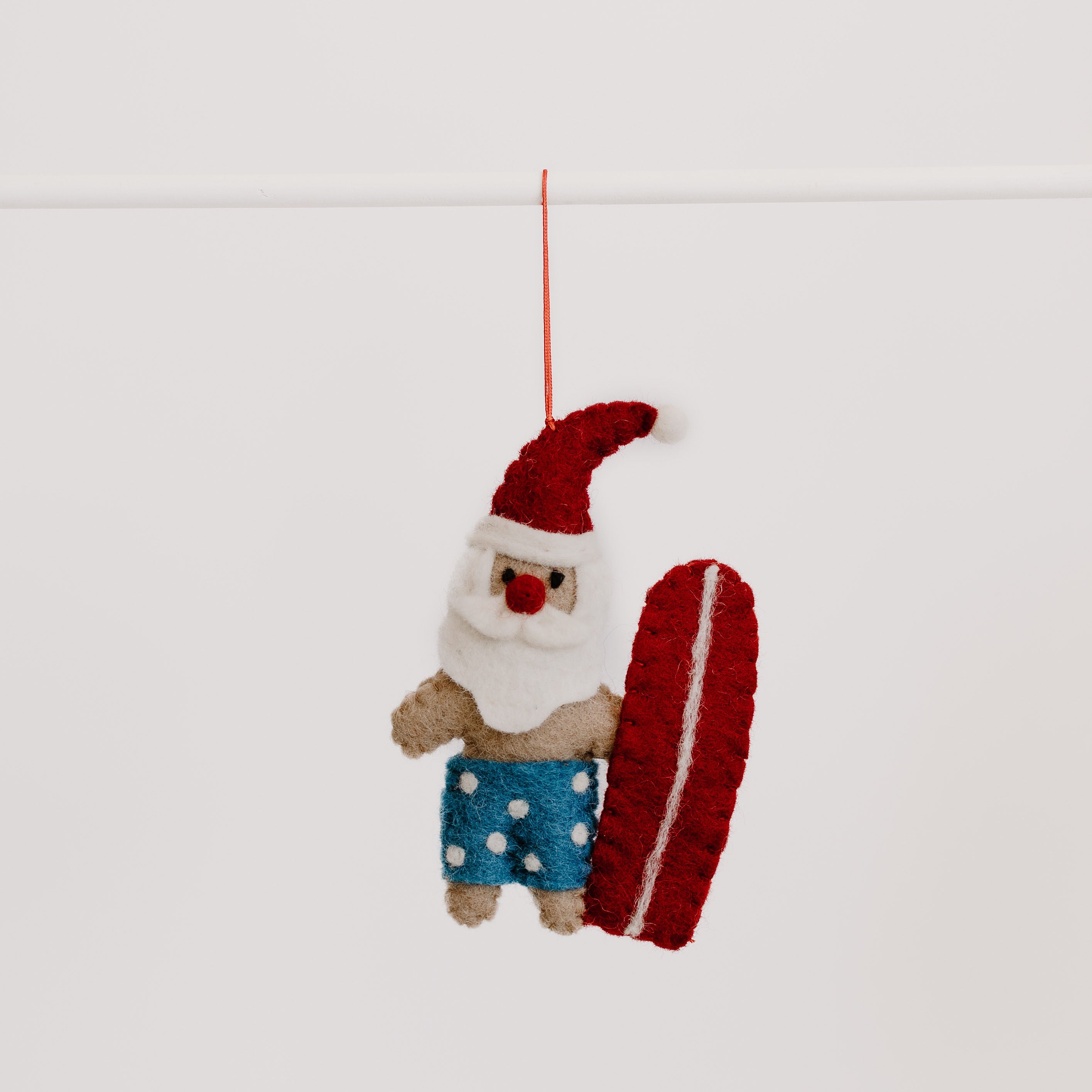 Pashom | Hanging Decoration - Santa w/ Red Surfboard