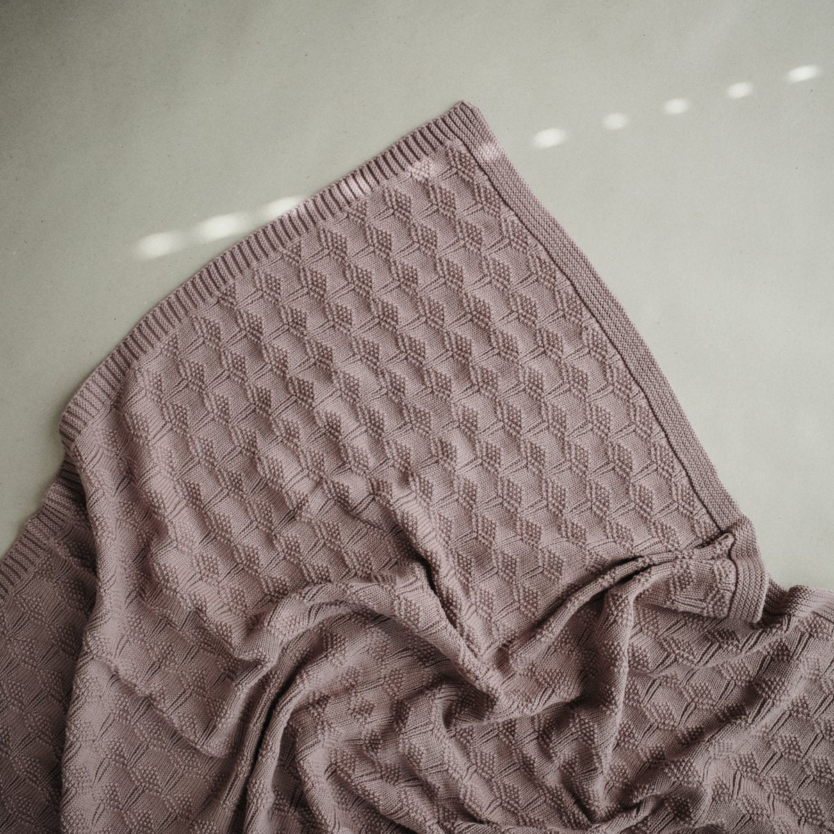 Mushie | Knitted Honeycomb Baby Blanket - Desert Rose