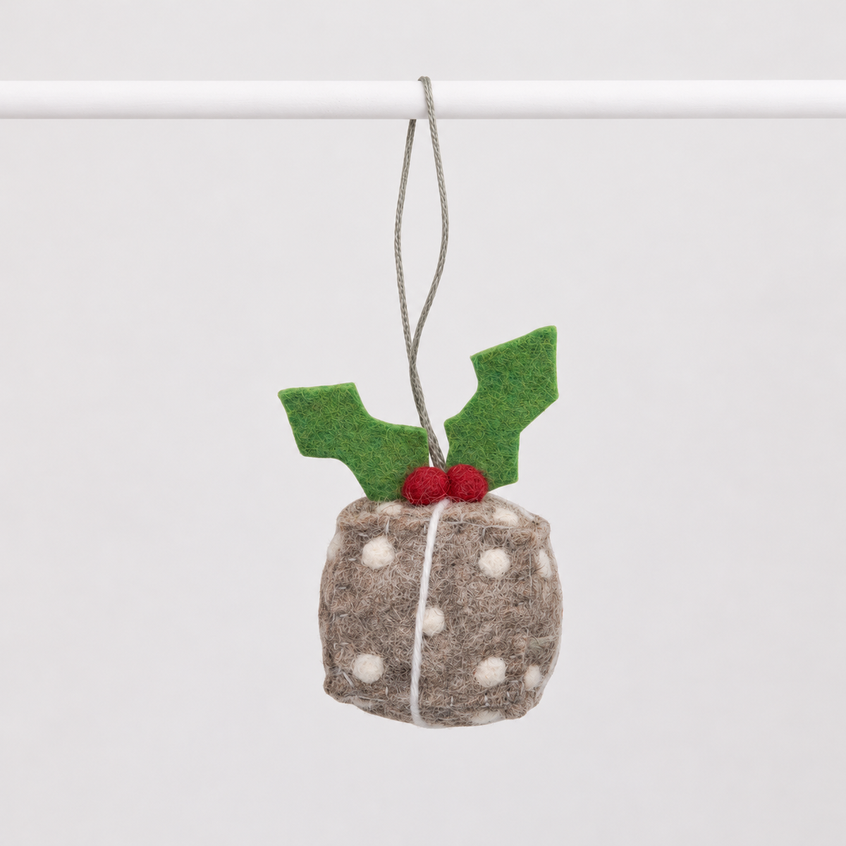 Pashom | Hanging Decoration - Spotty Present