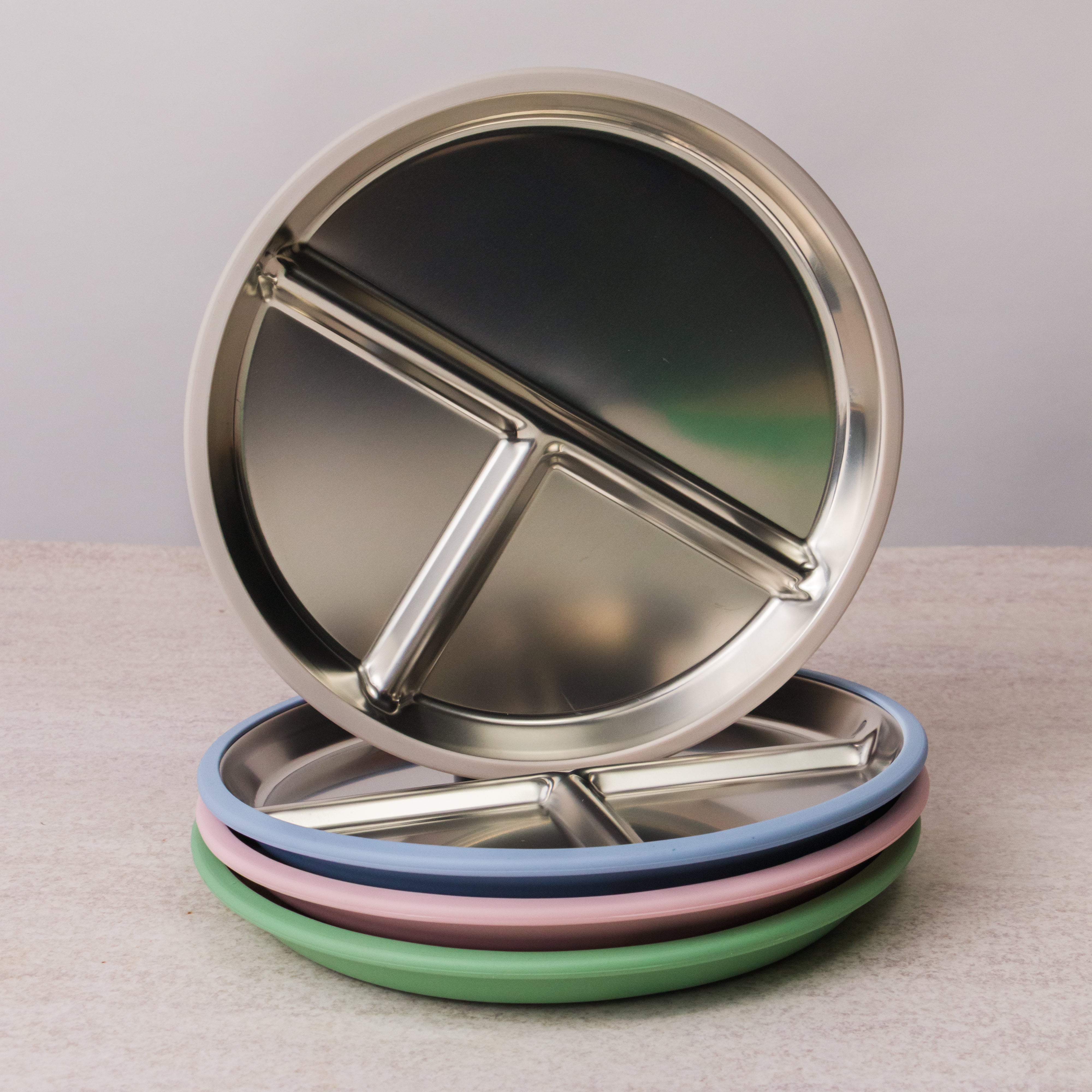 Nestling | Stainless Steel Suction Divided Plate (23cm)