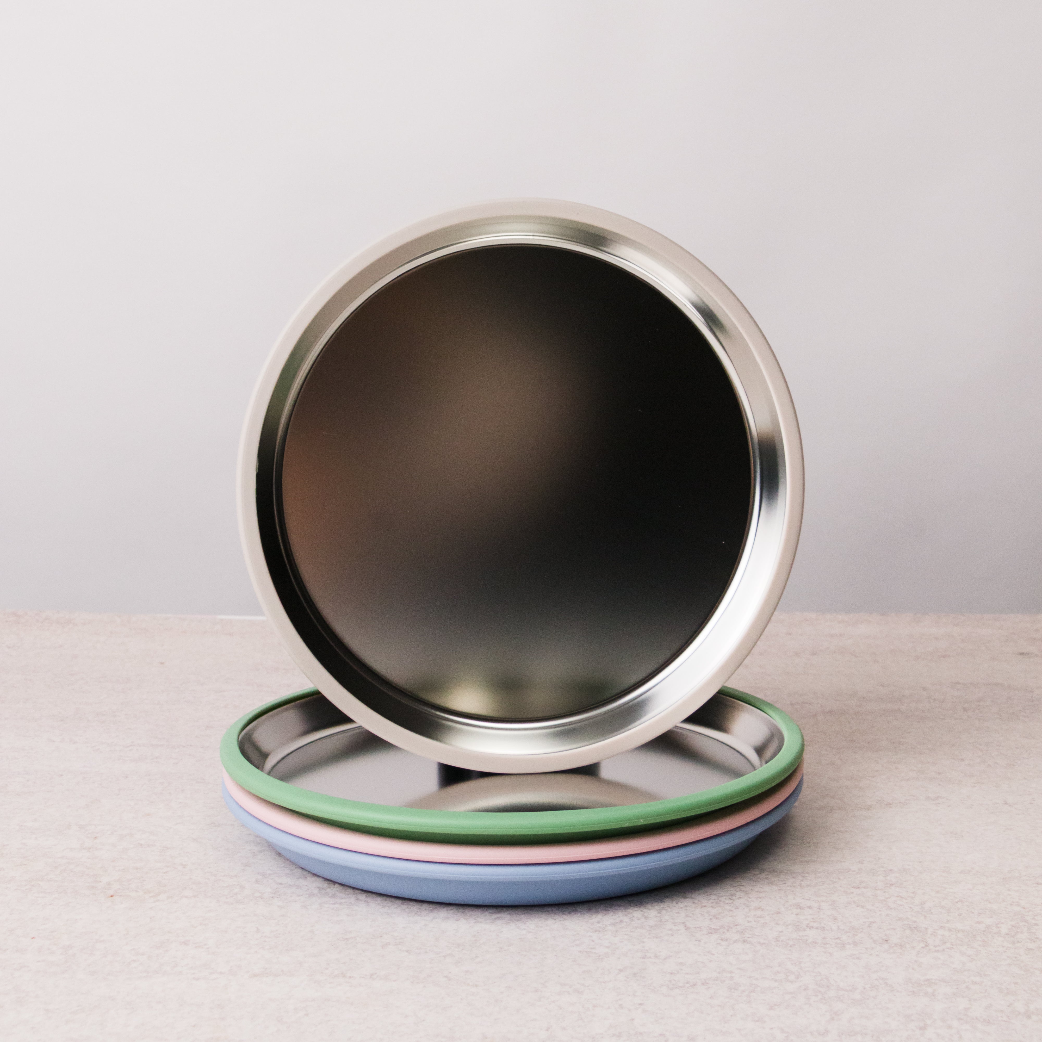Nestling | Stainless Steel Suction Flat Plate (23cm)