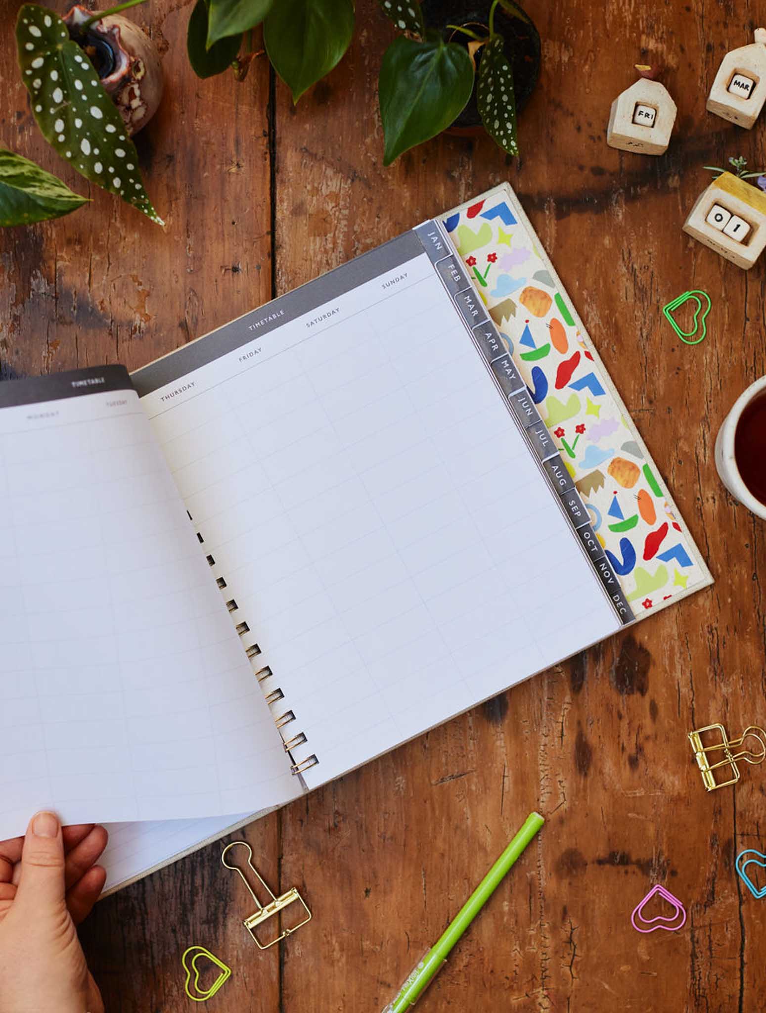 Write to Me | 2024 Daily Hustle Planner - Oatmeal