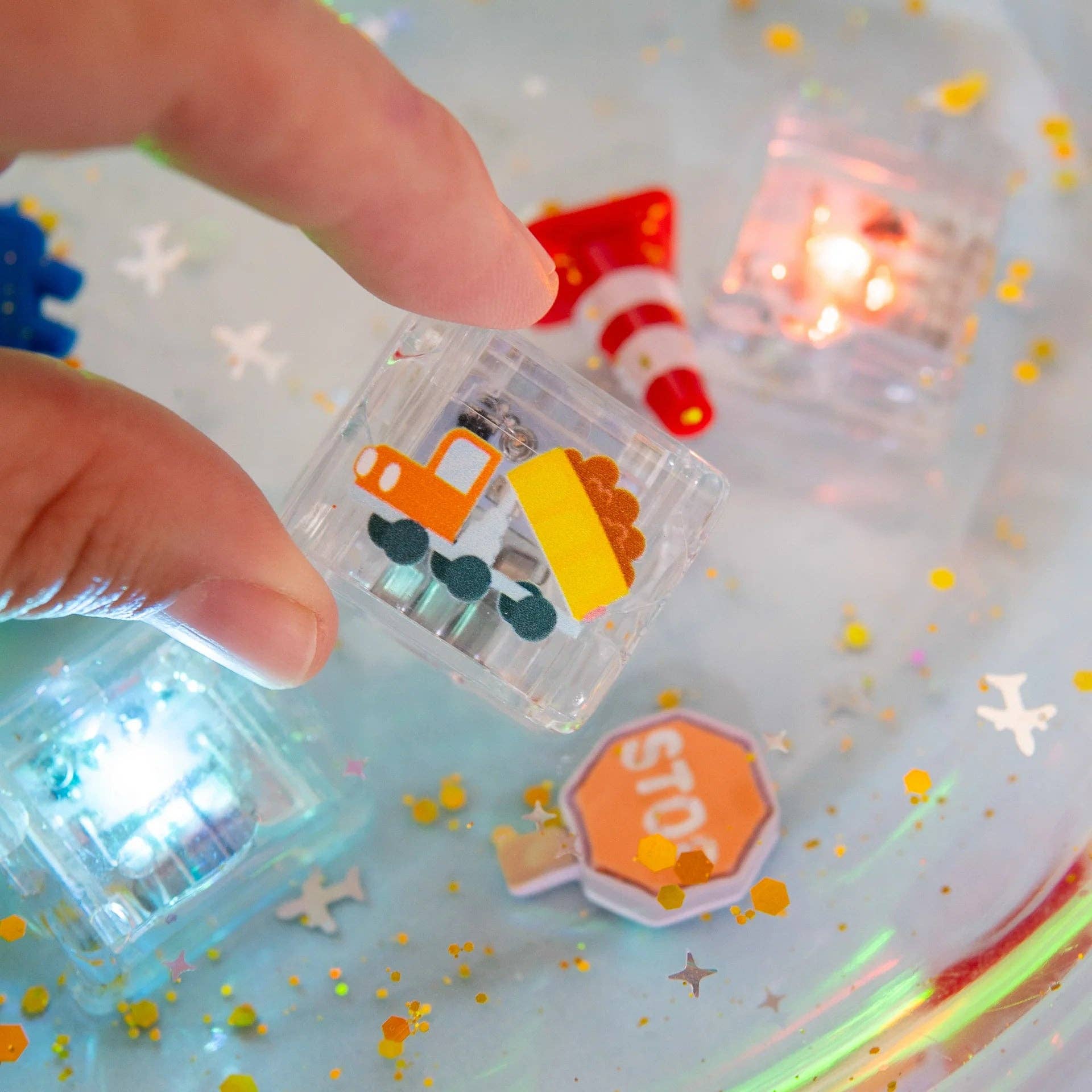 Glo Pals | Limited Edition Light-Up Cubes - Auto 6pk