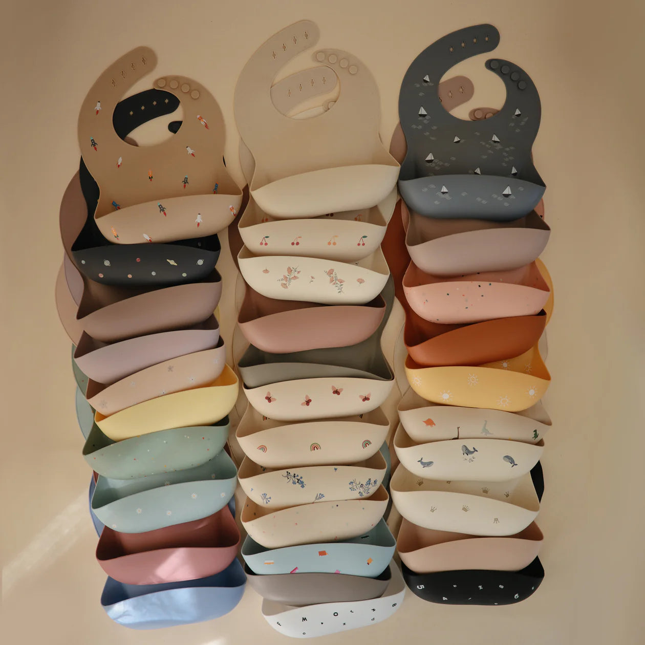 Mushie | Silicone Baby Bib - Bows