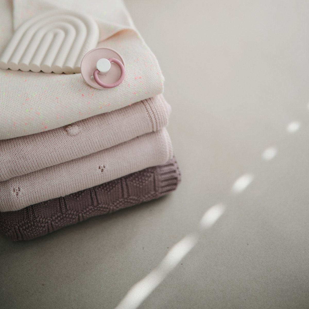 Mushie | Knitted Textured Dots Baby Blanket - Blush