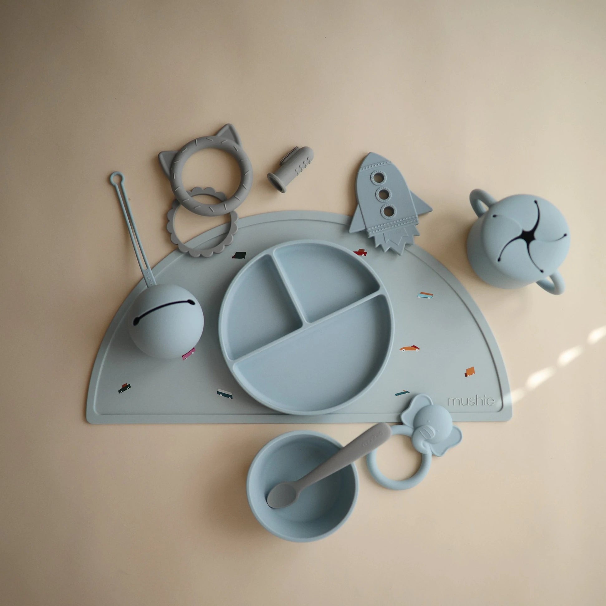 Mushie | Silicone Suction Divided Plate