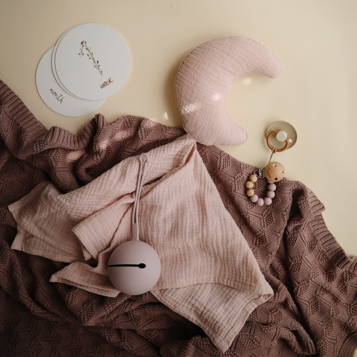 Mushie | Knitted Honeycomb Baby Blanket - Desert Rose