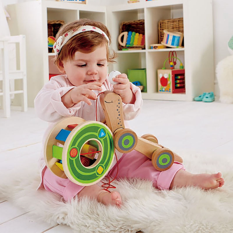 Hape | Walk-A-Long Snail