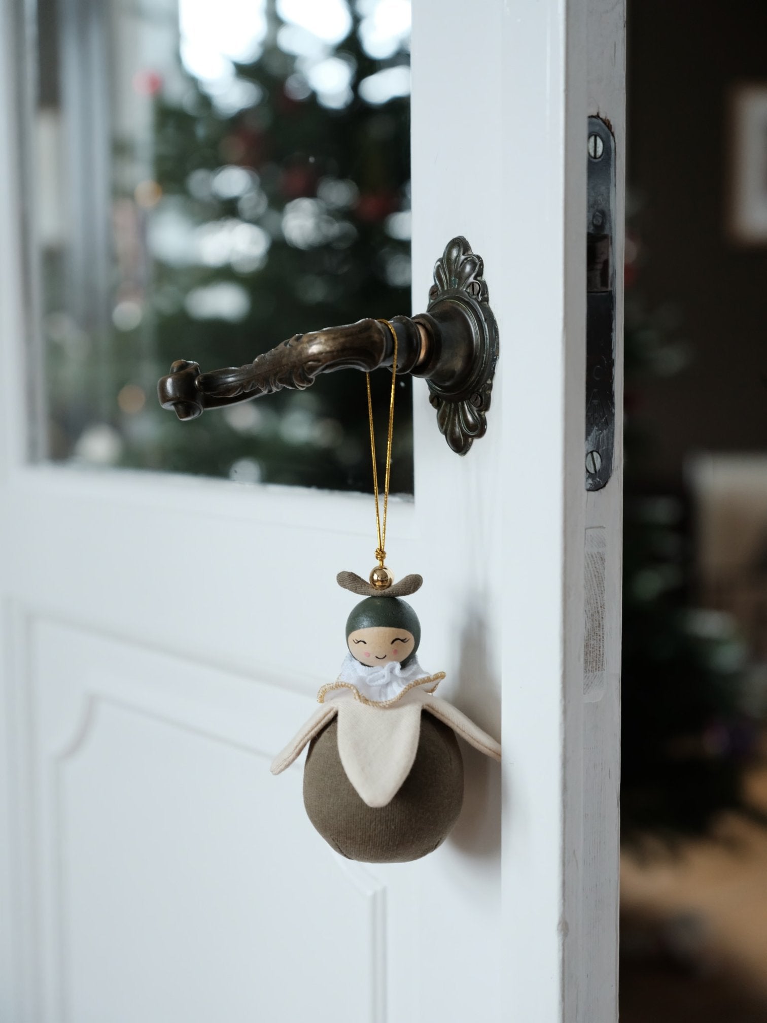 Fabelab | Wish Keeper Ornament - Snowdrop